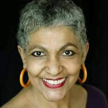 Maria Dealves
