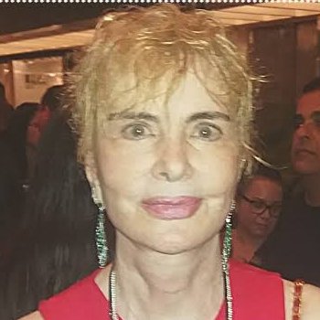 Isis de Oliveira
